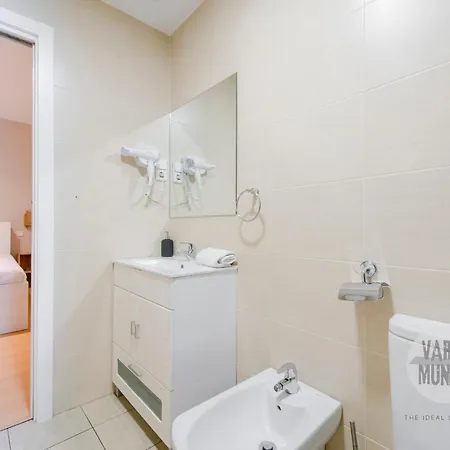 Leon Urban Suites Madrid Exterior photo